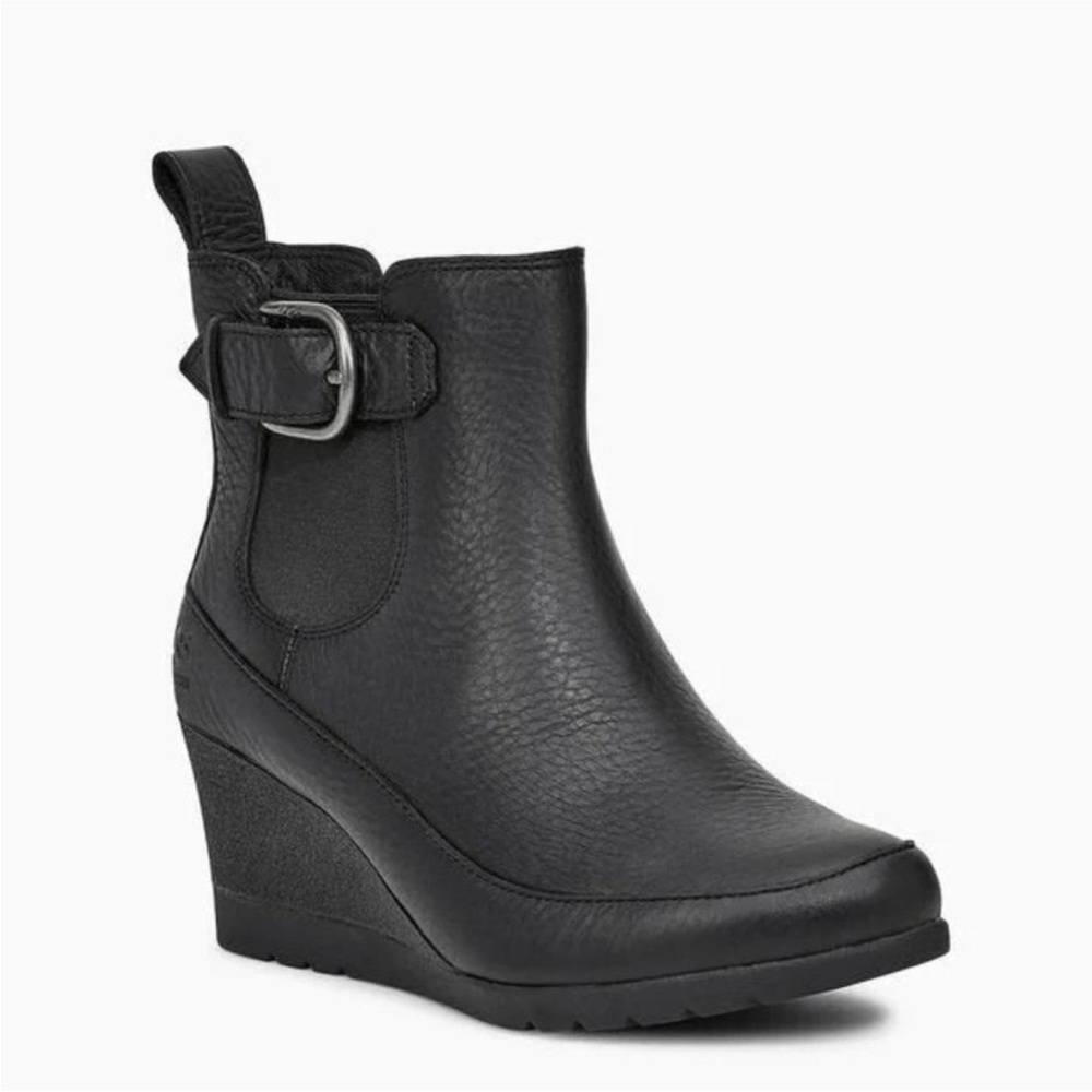 COPY - UGG Arleta waterproof ankle wedge Size 8.5US
